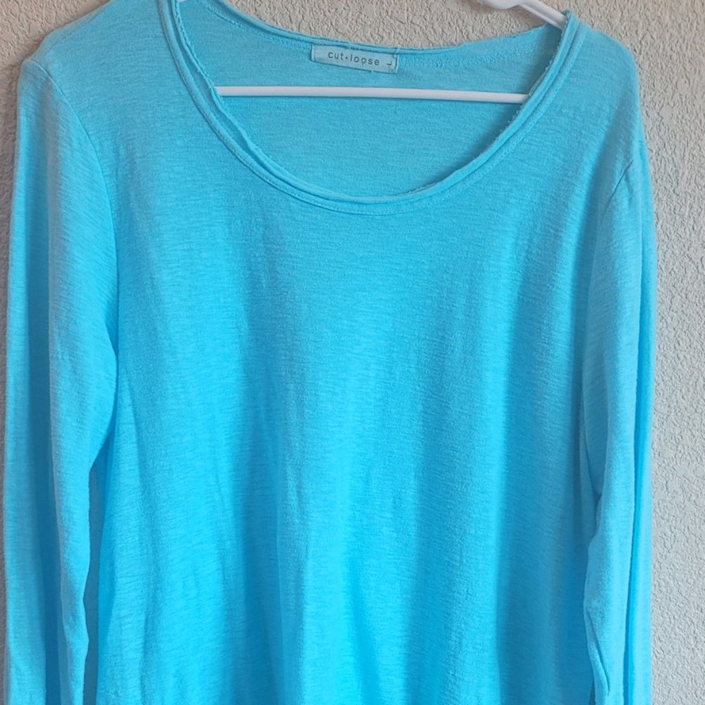 Cut loose Tunic Light blue great color